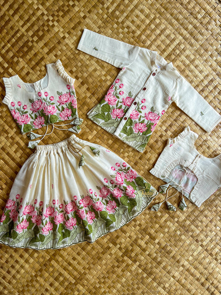 Thaamarai Selvi & Thaamarai Selvan