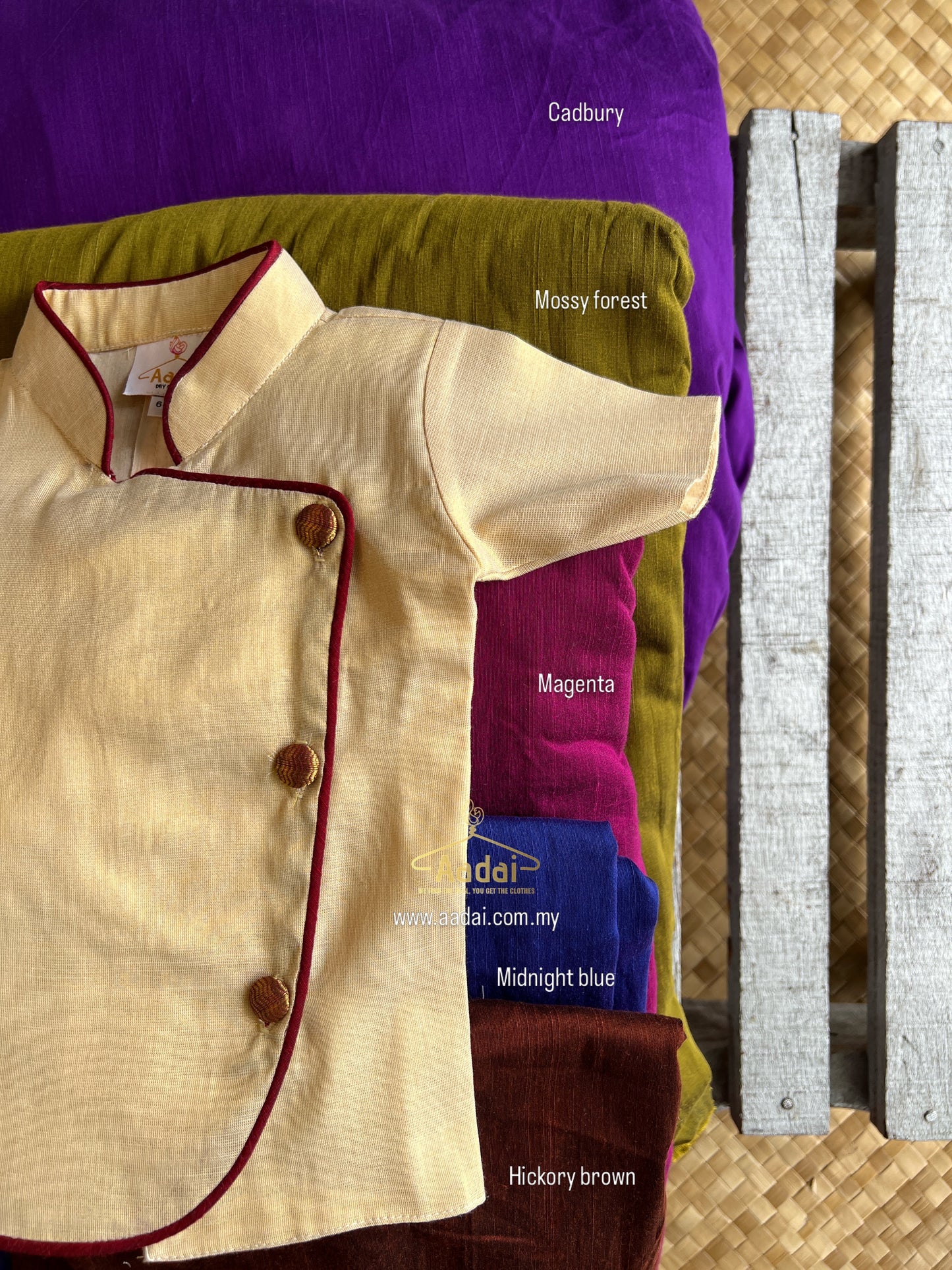 Kumaresh Gold - Magenta Piping