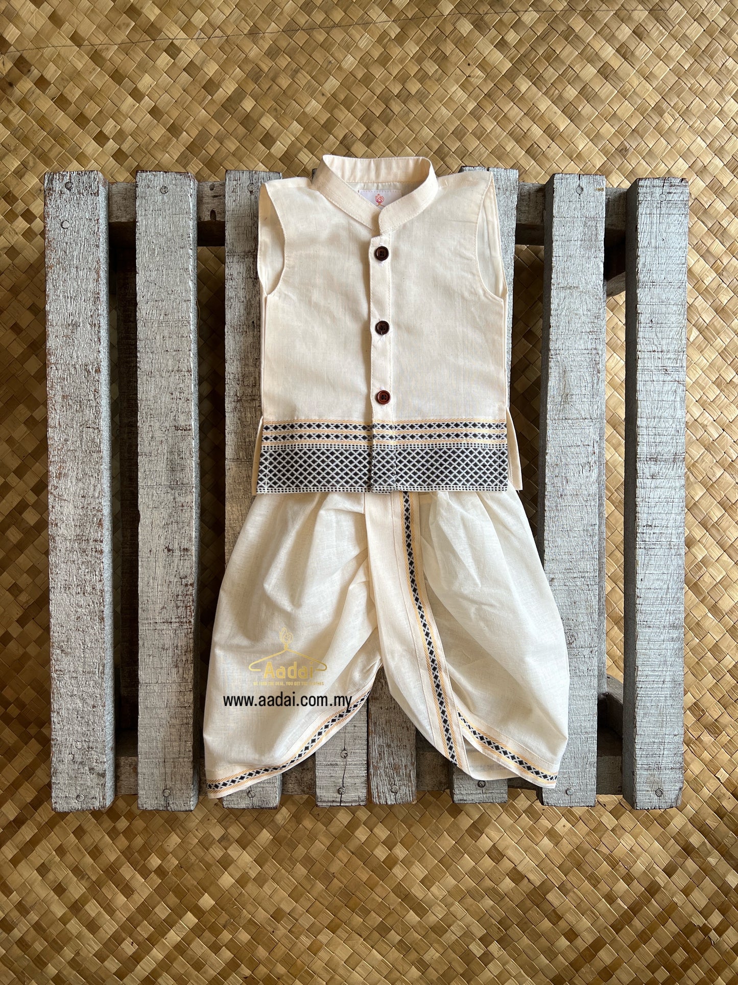 Jeyakanth - Sleeveless Kurta